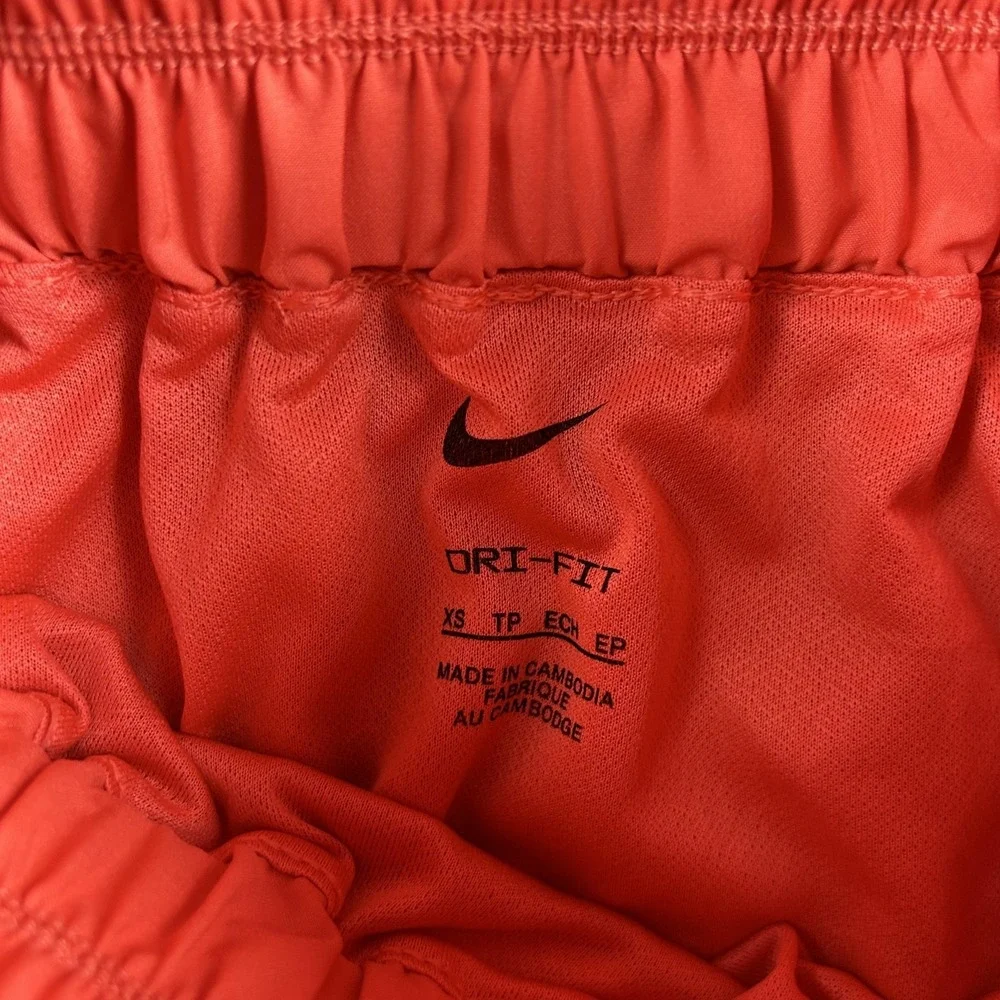 Nike Dri-FIT Running Shorts Womens XS Orange High Waist 3 Inseam‎ Lined Athletic